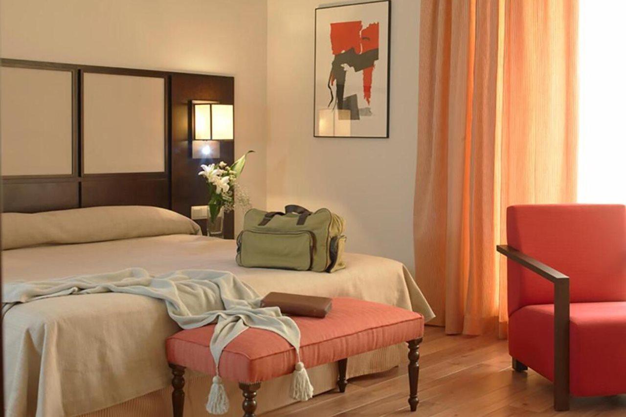 Hotel Isla De La Garena Alcalá de Henares Esterno foto