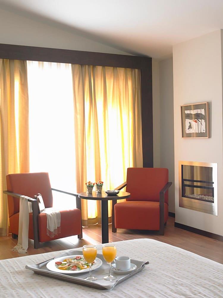Hotel Isla De La Garena Alcalá de Henares Esterno foto