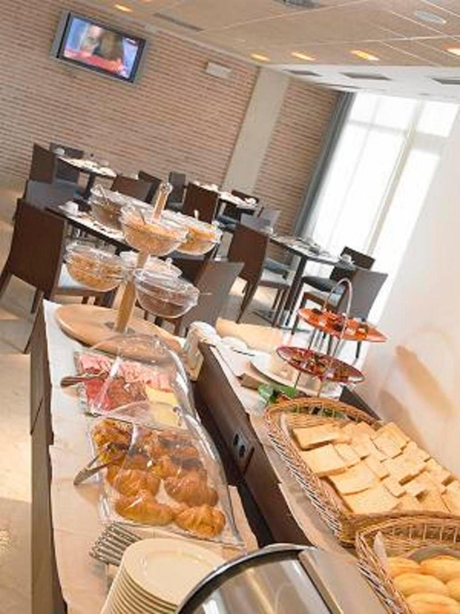 Hotel Isla De La Garena Alcalá de Henares Ristorante foto