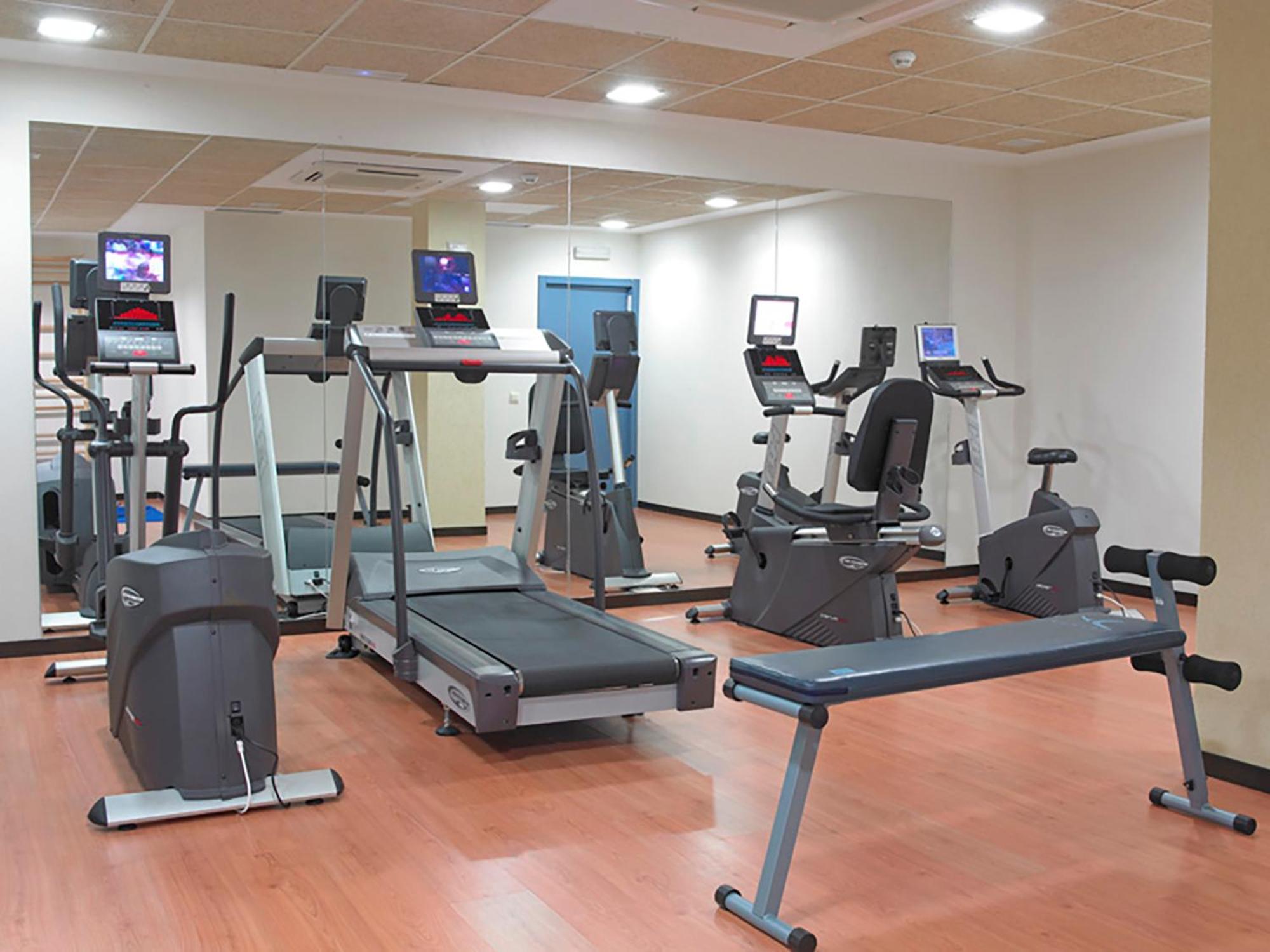 Hotel Isla De La Garena Alcalá de Henares Servizi foto