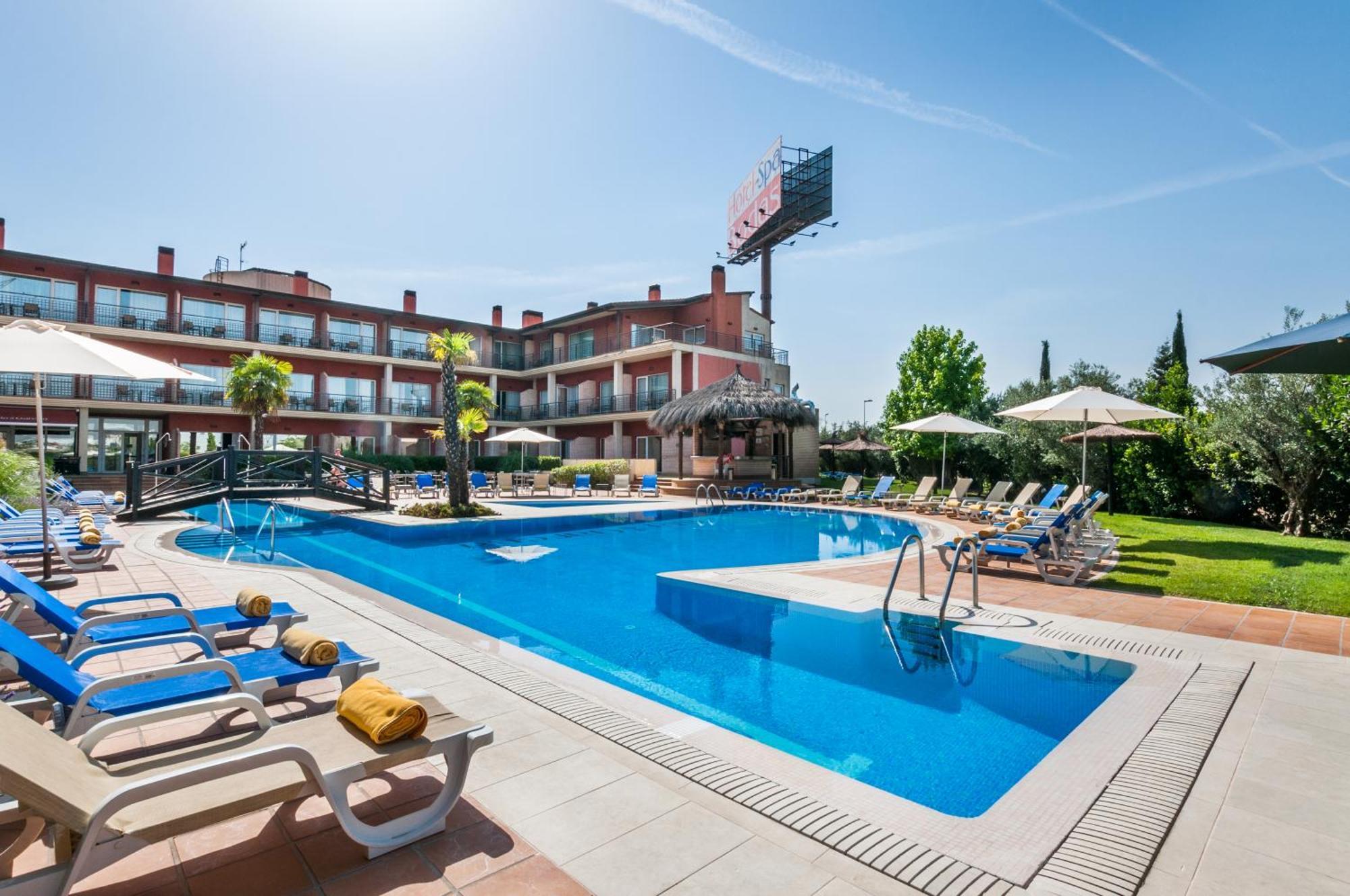 Hotel Isla De La Garena Alcalá de Henares Esterno foto