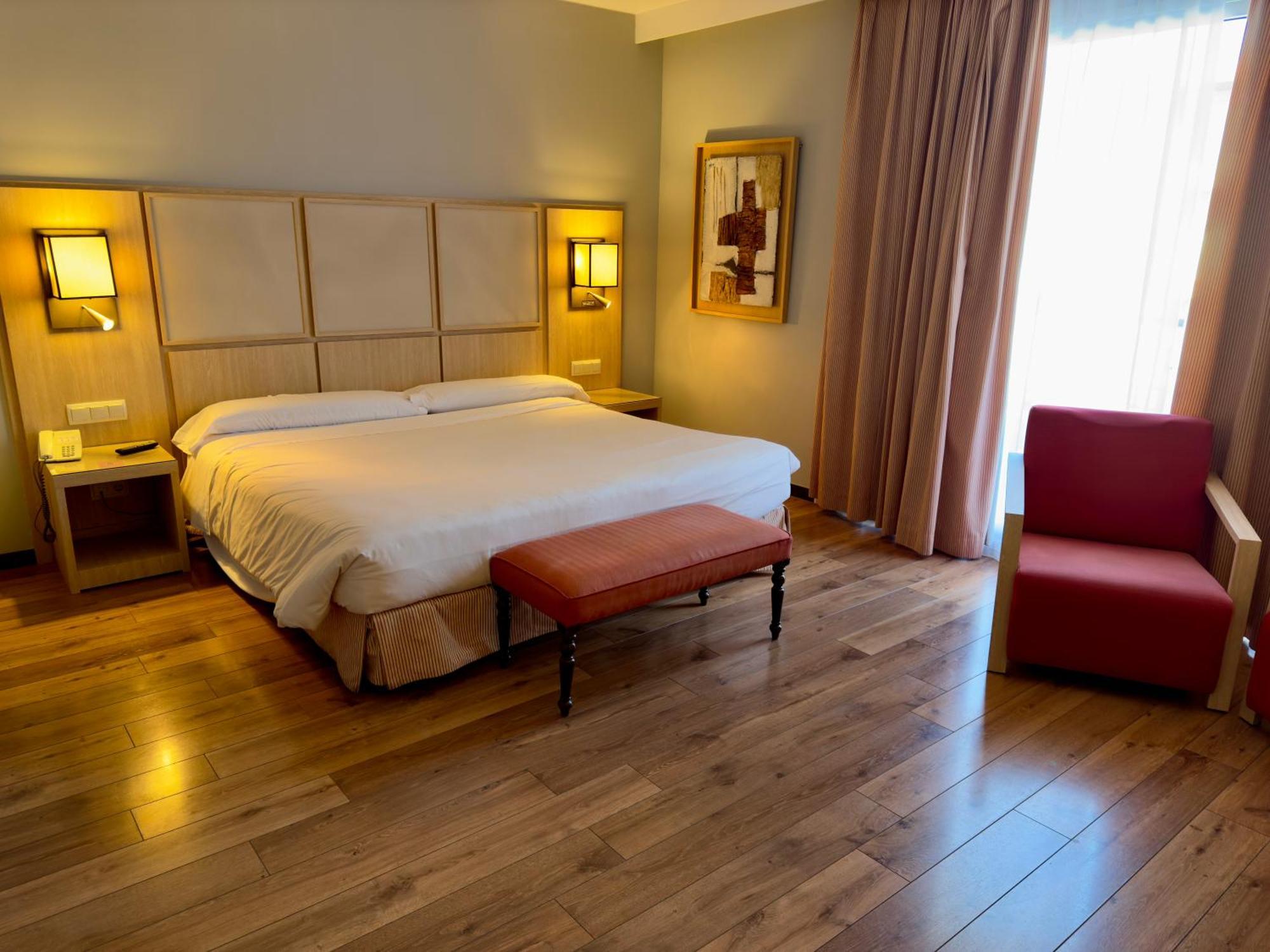 Hotel Isla De La Garena Alcalá de Henares Esterno foto