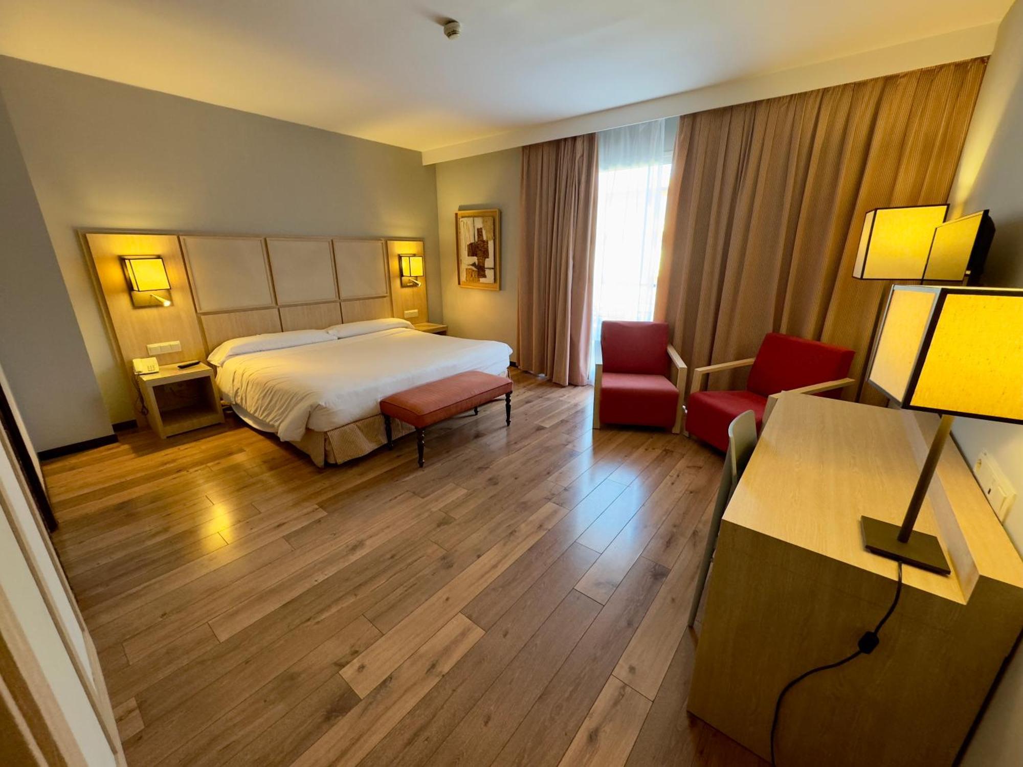 Hotel Isla De La Garena Alcalá de Henares Esterno foto