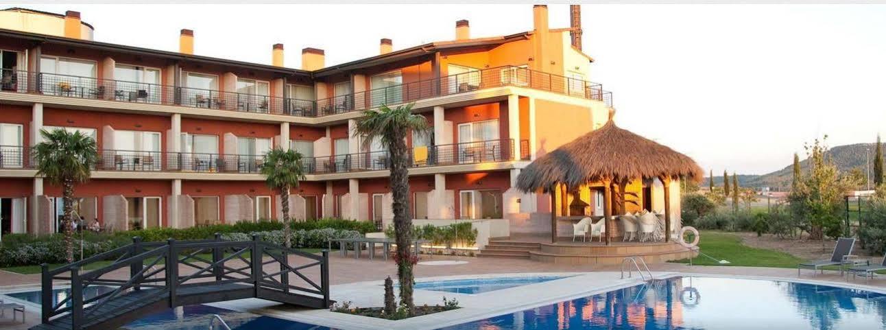 Hotel Isla De La Garena Alcalá de Henares Esterno foto