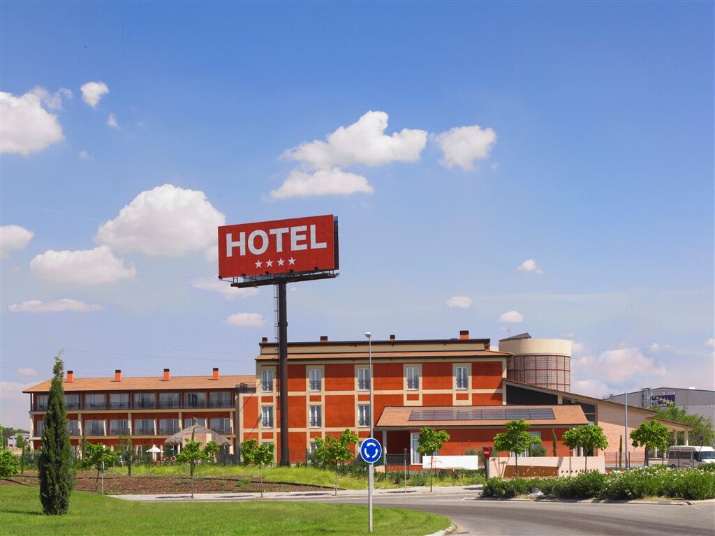 Hotel Isla De La Garena Alcalá de Henares Esterno foto